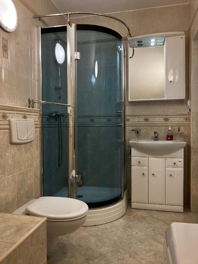 Apartament Kolobrzeska Mansarda, Narutowicza 8 Kołobrzeg Exterior foto